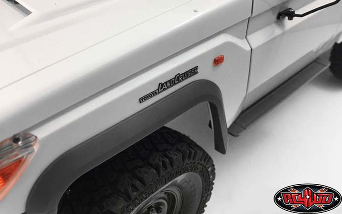 RC4WD Metal Emblems for Toyota Killerbody LC70 detail